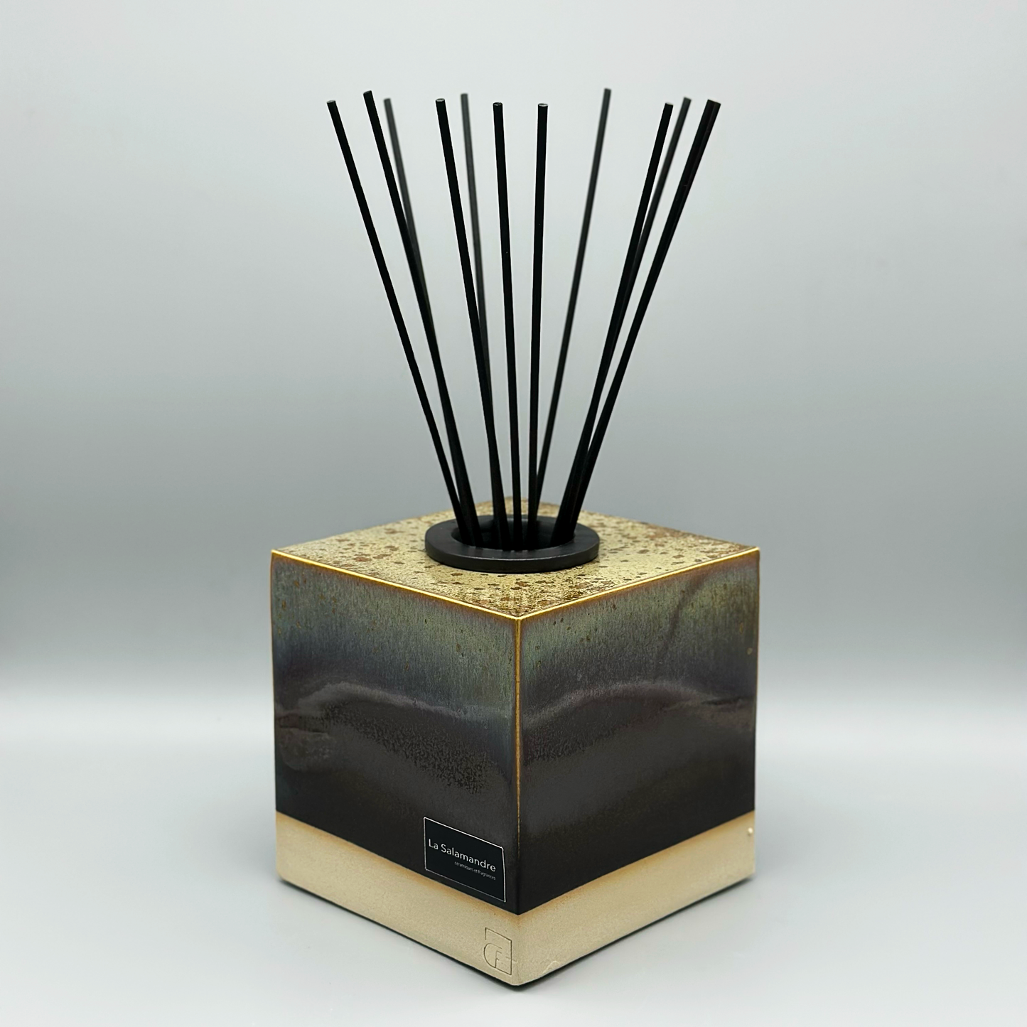 " Diffuseur N° 9 "